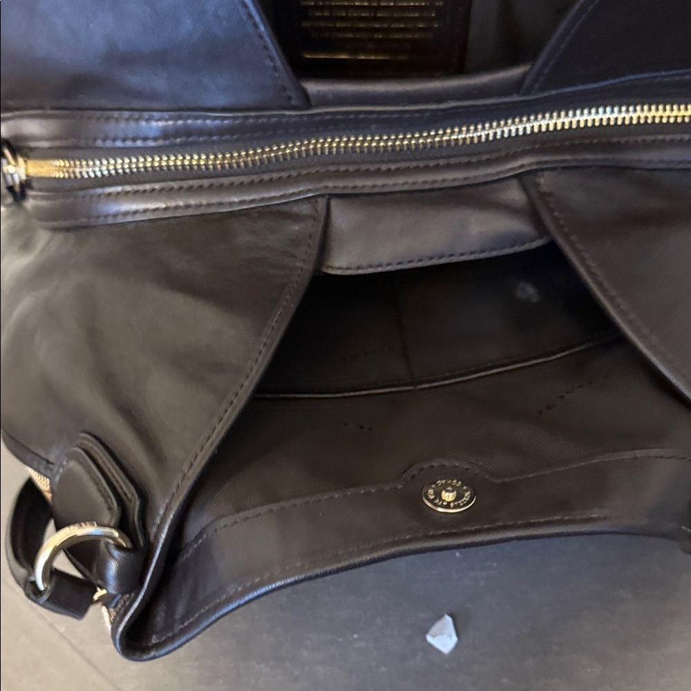 Coach Brown and Black Signature Shoulder Bag - Picture 2 of 6